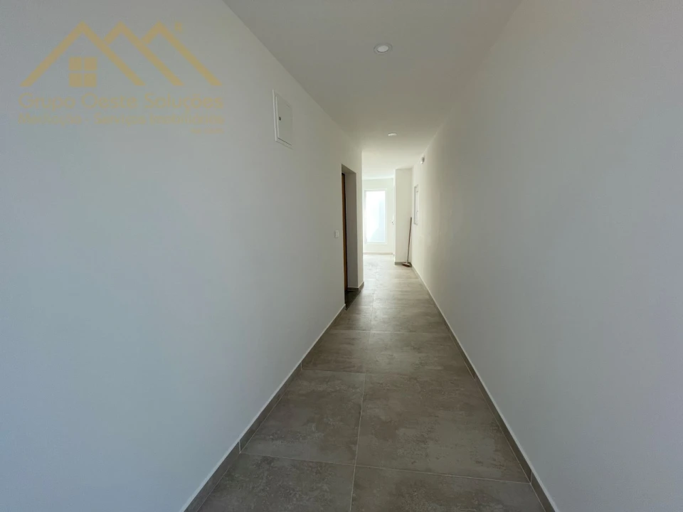 Apartamento T2 para Venda em Santa Maria, São Pedro e Matacães Foto 22