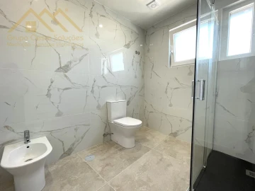 Apartamento T2 para Venda em Santa Maria, São Pedro e Matacães