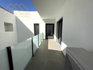 Apartamento T2 para Venda em Santa Maria, São Pedro e Matacães