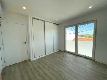 Apartamento T2 para Venda em Santa Maria, São Pedro e Matacães