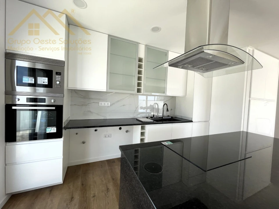 Moradia T2 para Venda em Miragaia e Marteleira Foto 10