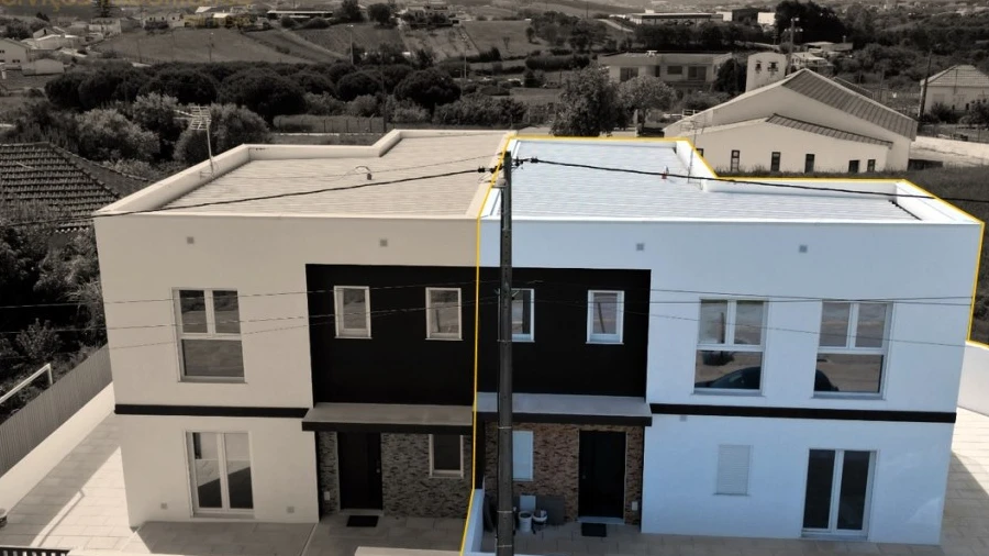 Moradia T2 para Venda em Miragaia e Marteleira