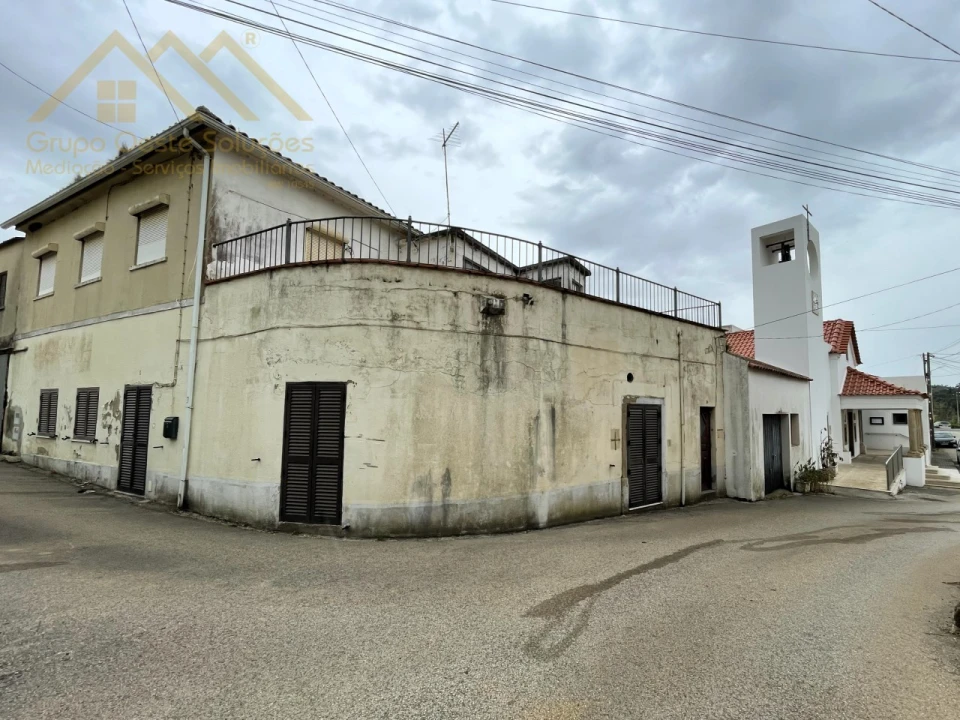 Moradia T3 para Venda em Maxial e Monte Redondo Foto 1