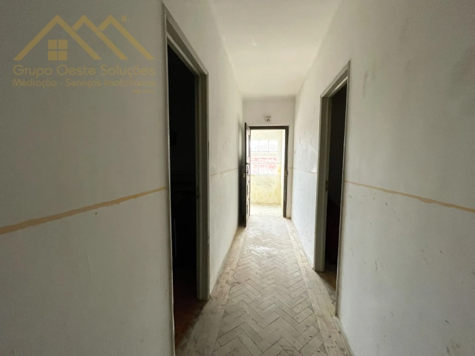 Moradia T3 para Venda em Maxial e Monte Redondo Foto 6