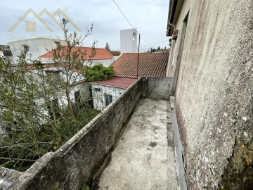 Moradia T3 para Venda em Maxial e Monte Redondo