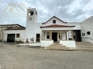 Moradia T3 para Venda em Maxial e Monte Redondo