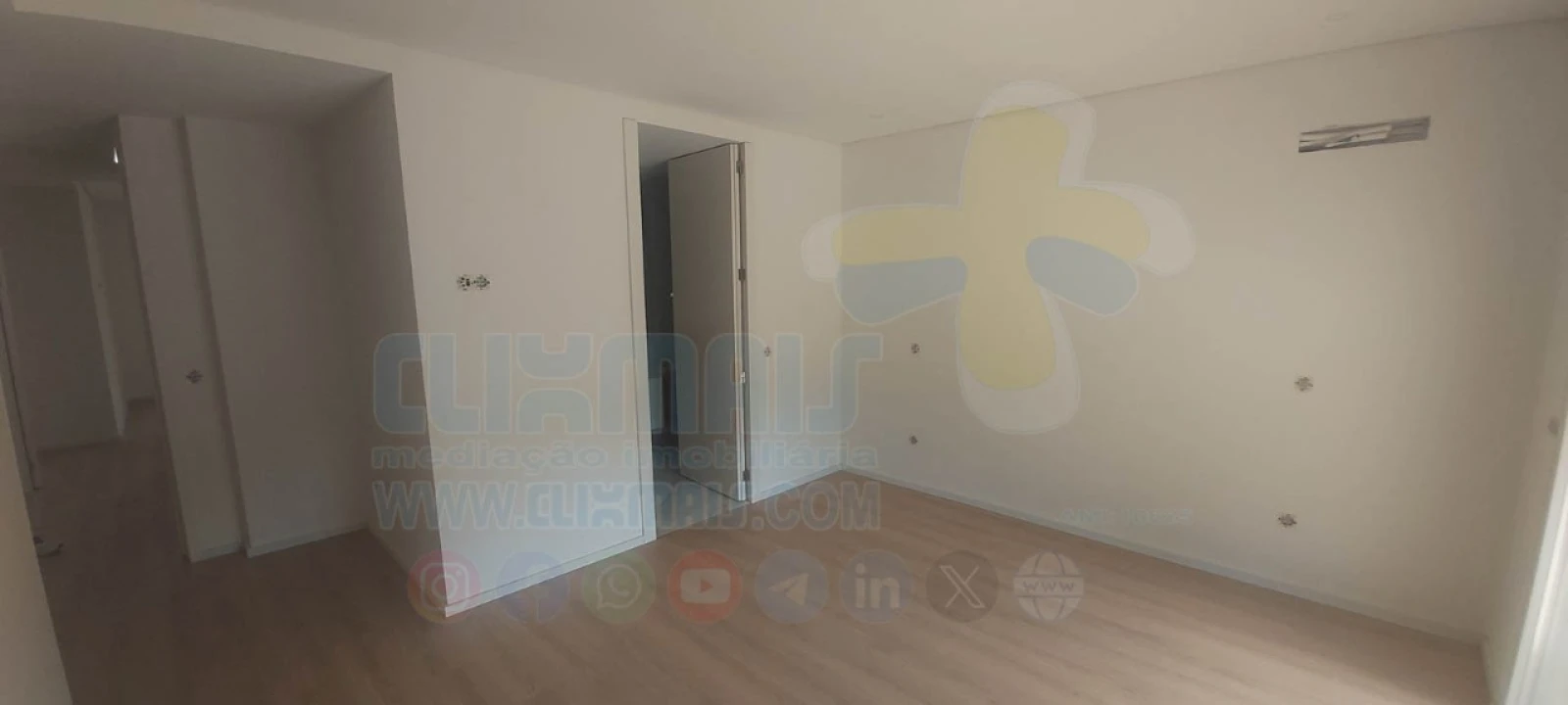 Moradia T4 para Venda em Palmeira Foto 38