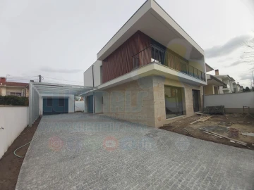 Moradia T4 para Venda em Palmeira