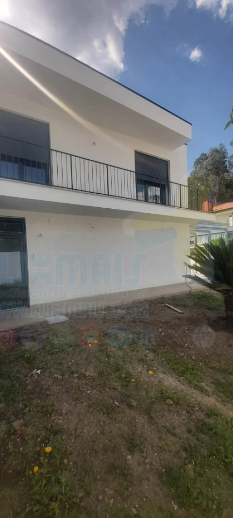 Moradia T4 para Venda em Palmeira