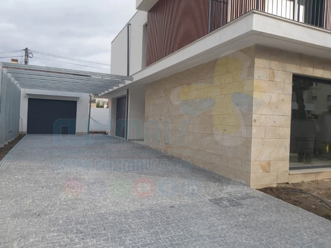 Moradia T4 para Venda em Palmeira Foto 3