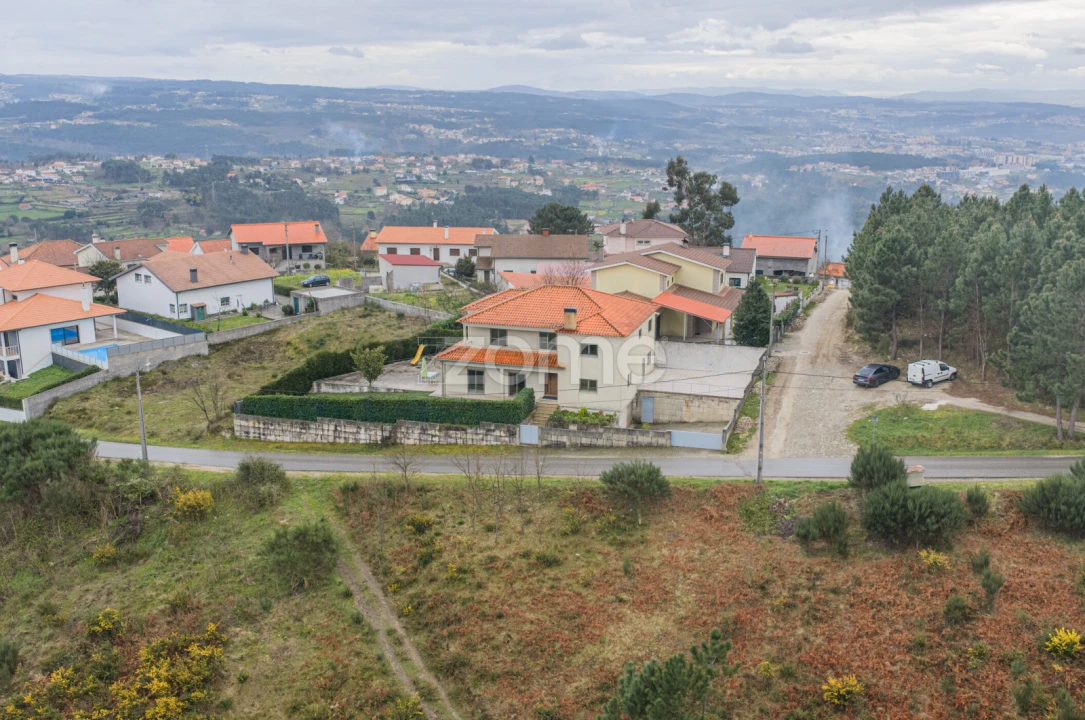 Moradia T4 para Venda em Adoufe e Vilarinho de Samardã Foto 5