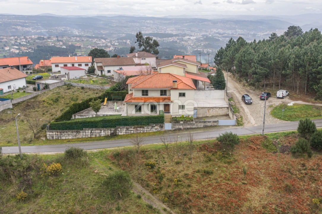 Moradia T4 para Venda em Adoufe e Vilarinho de Samardã Foto 16