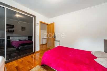 Moradia T4 para Venda em Adoufe e Vilarinho de Samardã