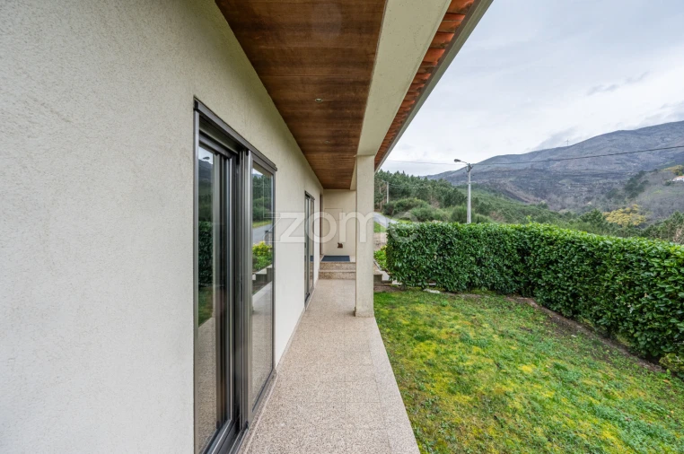 Moradia T4 para Venda em Adoufe e Vilarinho de Samardã Foto 57