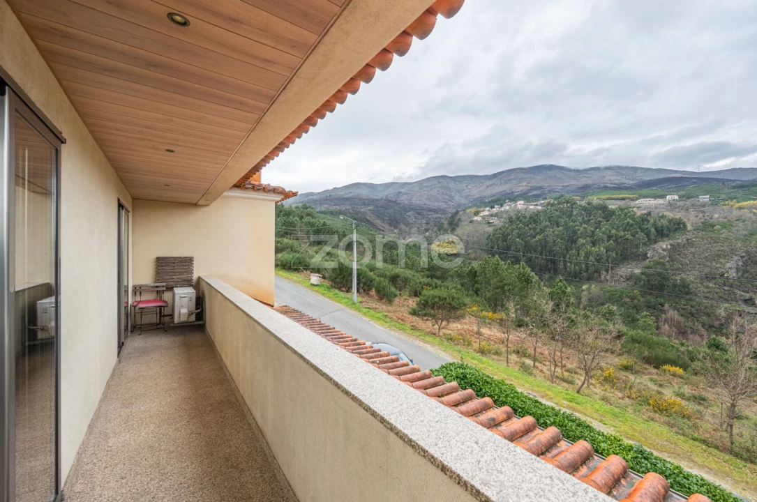 Moradia T4 para Venda em Adoufe e Vilarinho de Samardã Foto 44