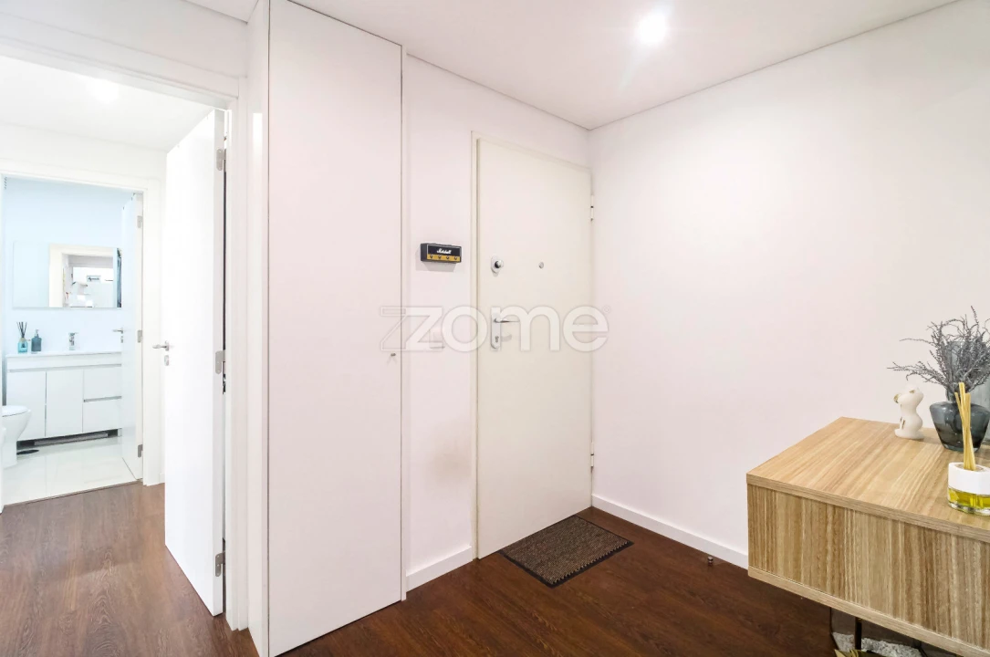 Apartamento T2 para Venda em Campo e Sobrado Foto 3