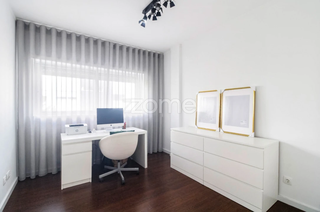 Apartamento T2 para Venda em Campo e Sobrado Foto 12