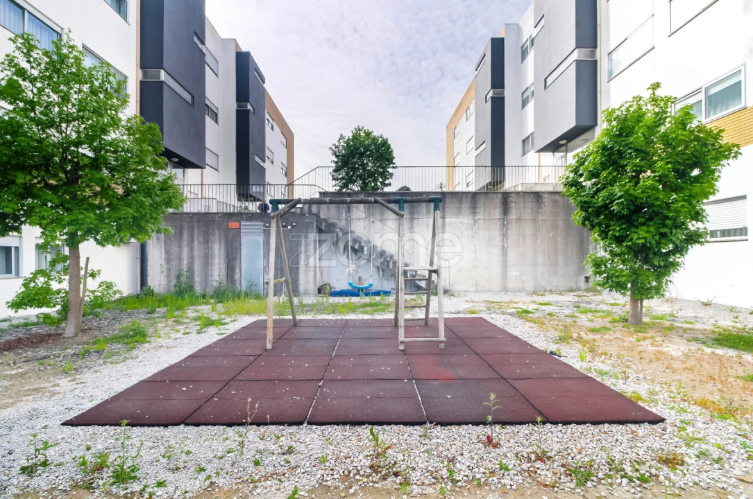 Apartamento T2 para Venda em Campo e Sobrado Foto 39