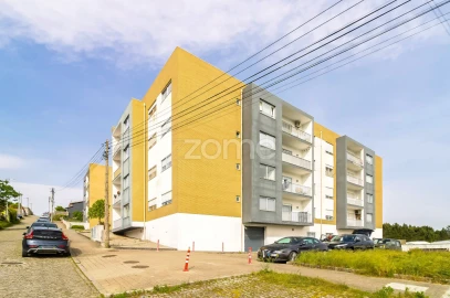 Apartamento T2 para Venda em Campo e Sobrado