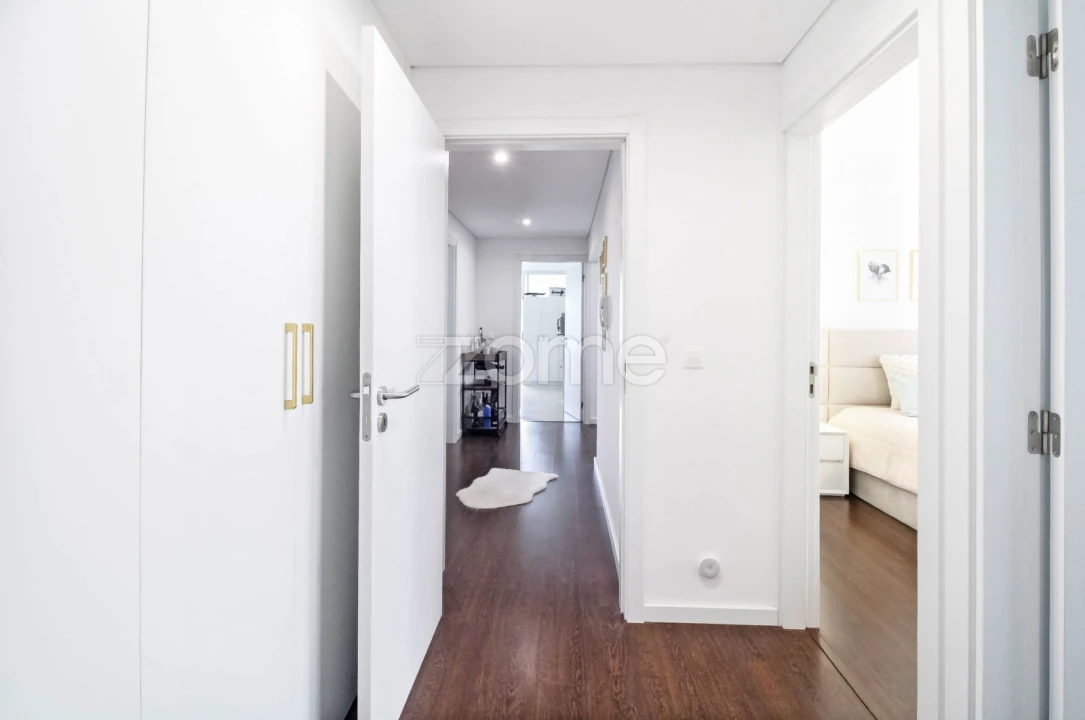 Apartamento T2 para Venda em Campo e Sobrado Foto 6