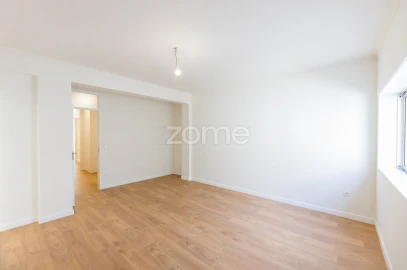 Apartamento T3 para Arrendamento em Braga (São José de São Lázaro e São João do Souto)