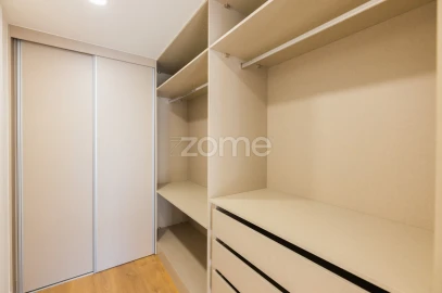 Apartamento T3 para Arrendamento em Braga (São José de São Lázaro e São João do Souto)