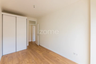 Apartamento T3 para Arrendamento em Braga (São José de São Lázaro e São João do Souto)