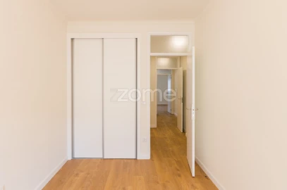 Apartamento T3 para Arrendamento em Braga (São José de São Lázaro e São João do Souto)