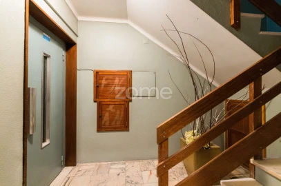 Apartamento T3 para Arrendamento em Braga (São José de São Lázaro e São João do Souto)