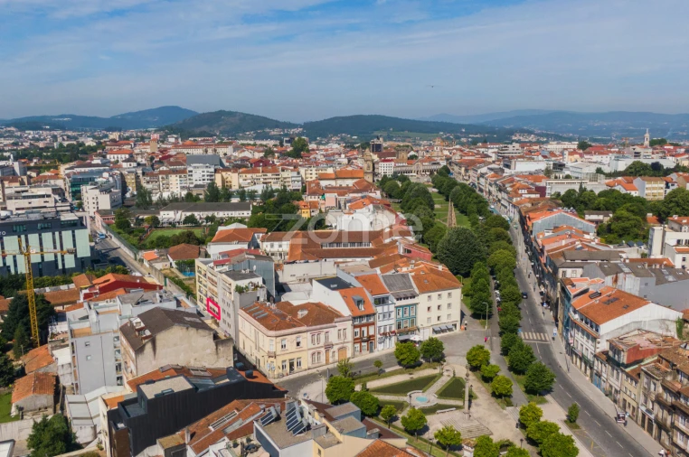 Apartamento T3 para Arrendamento em Braga (São José de São Lázaro e São João do Souto) Foto 36