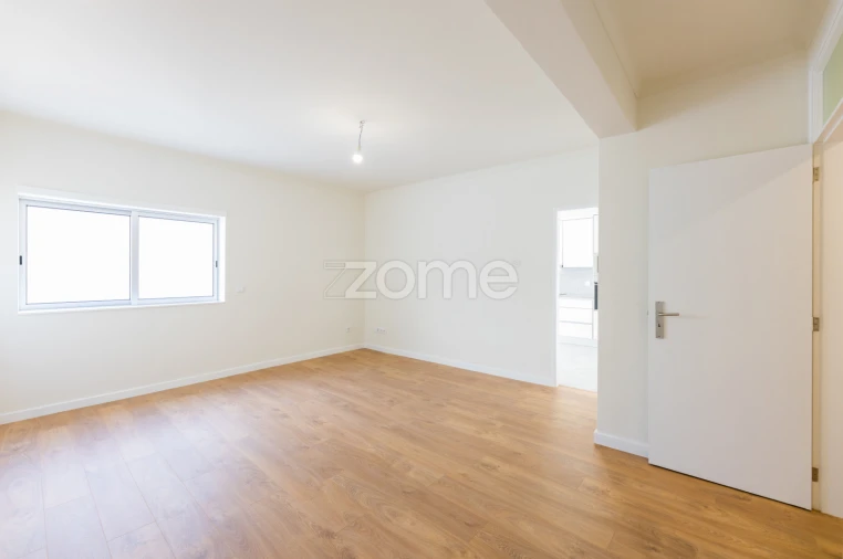 Apartamento T3 para Arrendamento em Braga (São José de São Lázaro e São João do Souto) Foto 6