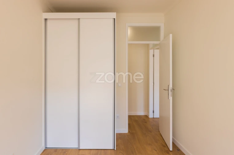 Apartamento T3 para Arrendamento em Braga (São José de São Lázaro e São João do Souto) Foto 25