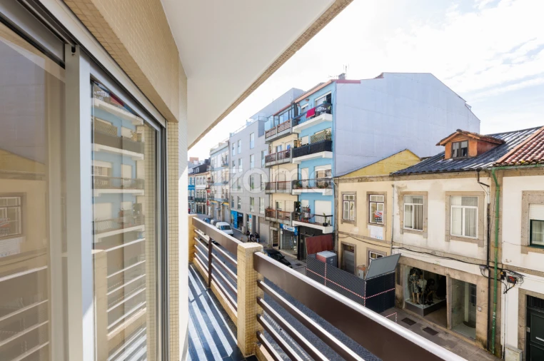 Apartamento T3 para Arrendamento em Braga (São José de São Lázaro e São João do Souto) Foto 32