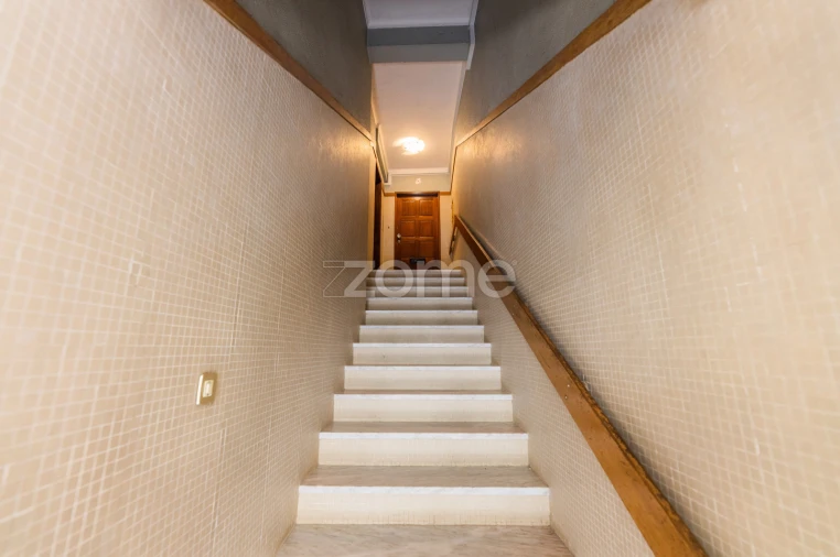 Apartamento T3 para Arrendamento em Braga (São José de São Lázaro e São João do Souto) Foto 3