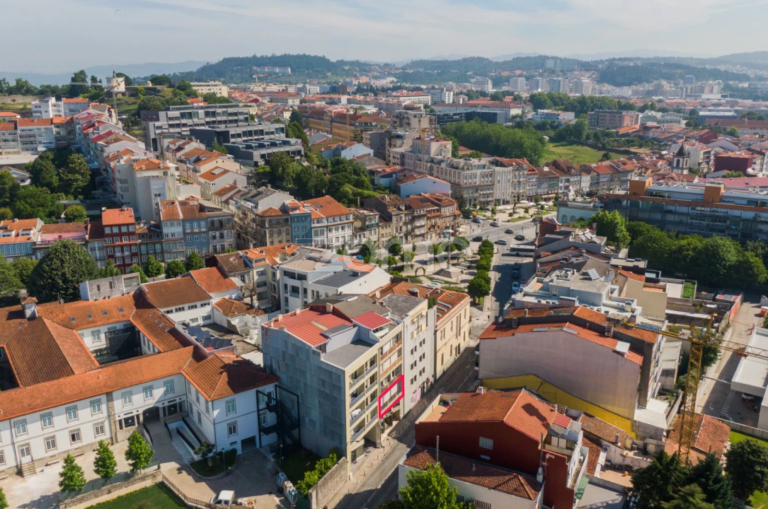 Apartamento T3 para Arrendamento em Braga (São José de São Lázaro e São João do Souto) Foto 35