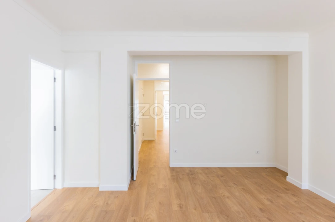 Apartamento T3 para Arrendamento em Braga (São José de São Lázaro e São João do Souto) Foto 9