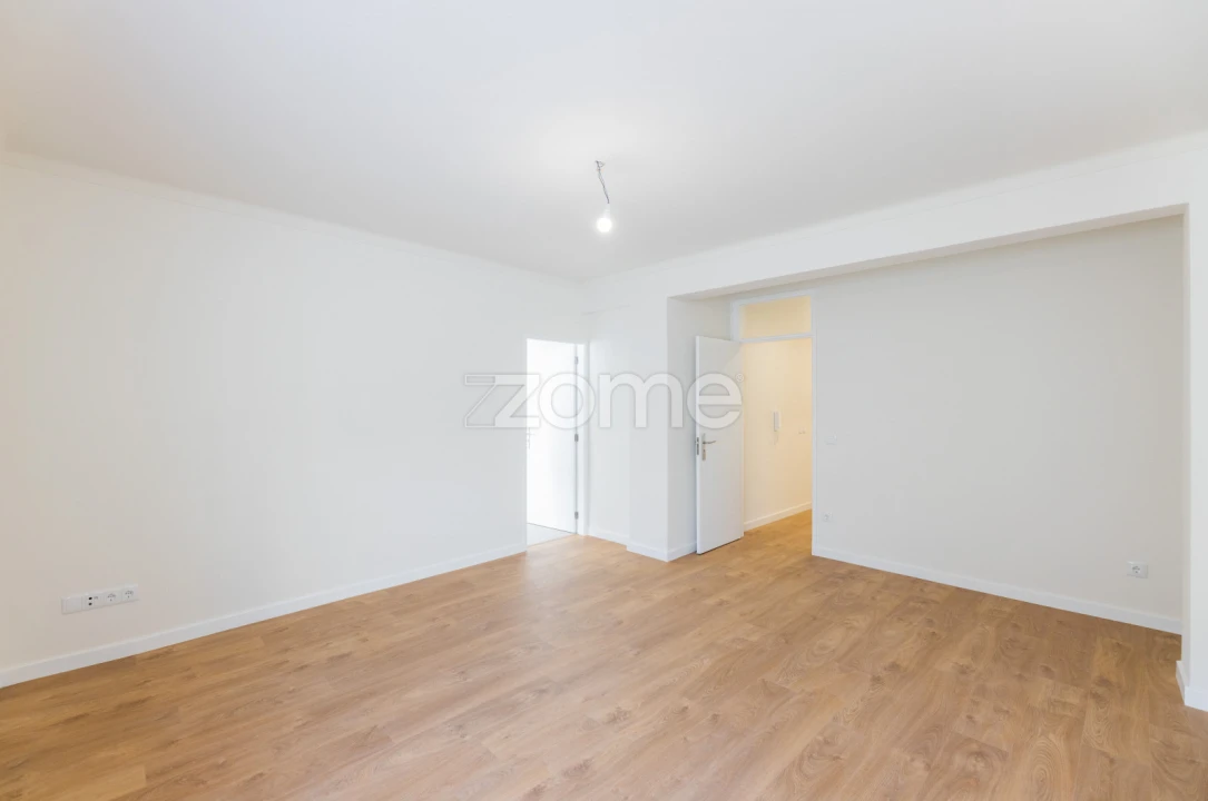 Apartamento T3 para Arrendamento em Braga (São José de São Lázaro e São João do Souto) Foto 7