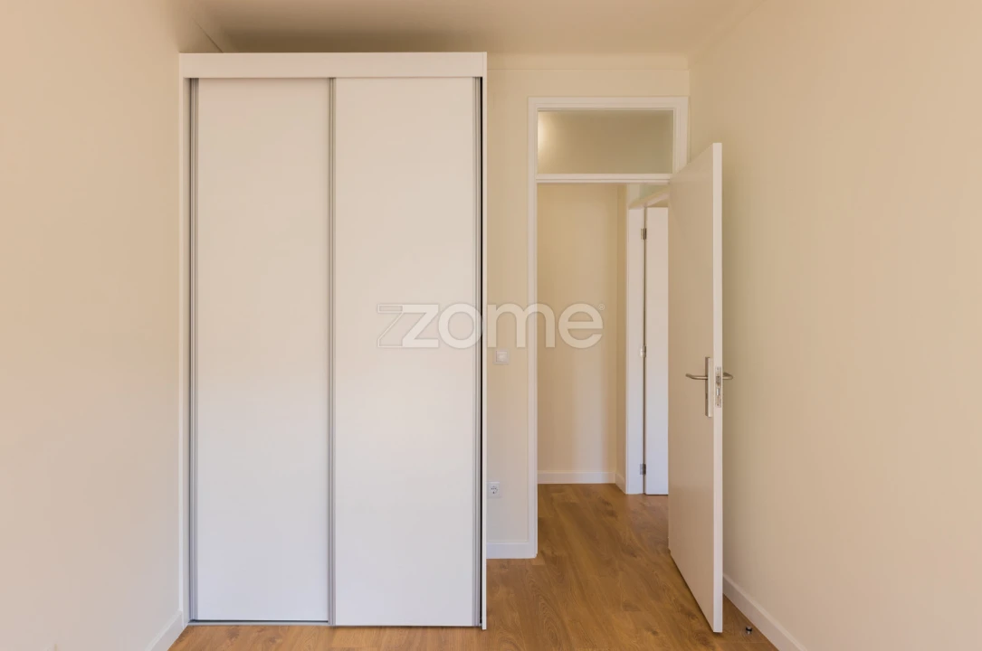 Apartamento T3 para Arrendamento em Braga (São José de São Lázaro e São João do Souto) Foto 25