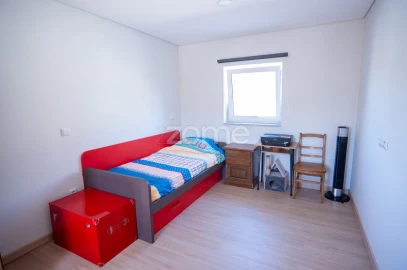 Moradia T3 para Venda em Bairro