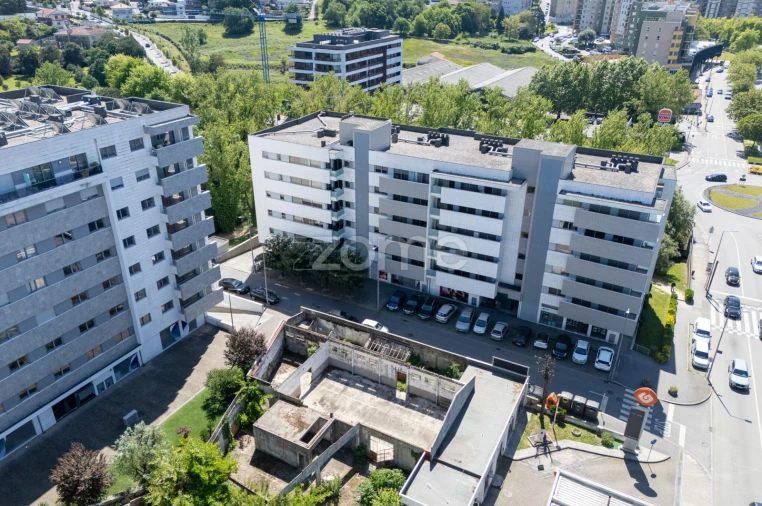 Apartamento T2 para Venda em Antas e Abade de Vermoim Foto 4