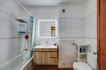 Apartamento T2 para Venda em Rio de Mouro