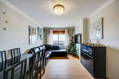 Apartamento T2 para Venda em Rio de Mouro