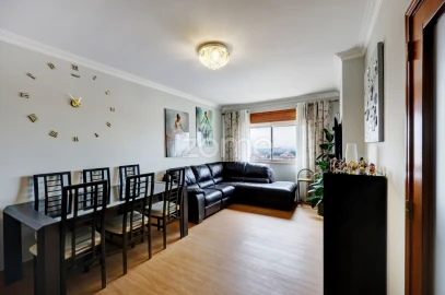 Apartamento T2 para Venda em Rio de Mouro