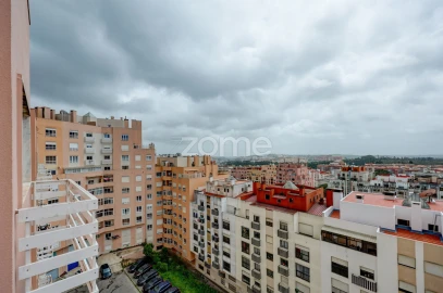Apartamento T2 para Venda em Rio de Mouro