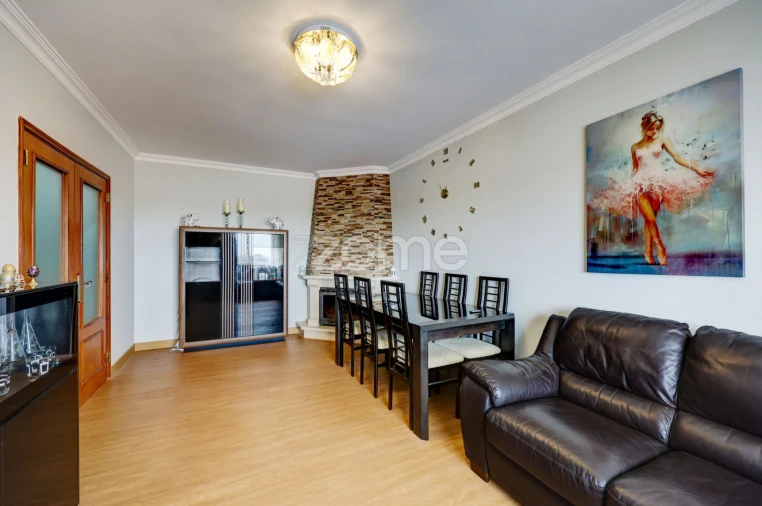 Apartamento T2 para Venda em Rio de Mouro Foto 7