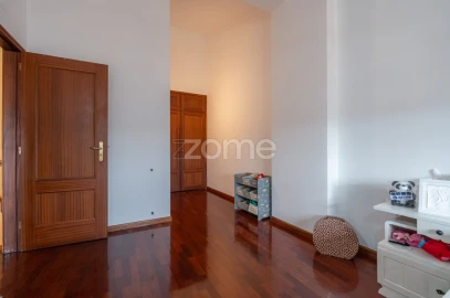 Apartamento T4 para Venda em Miranda do Corvo