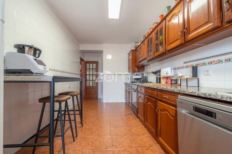Apartamento T4 para Venda em Miranda do Corvo Foto 5