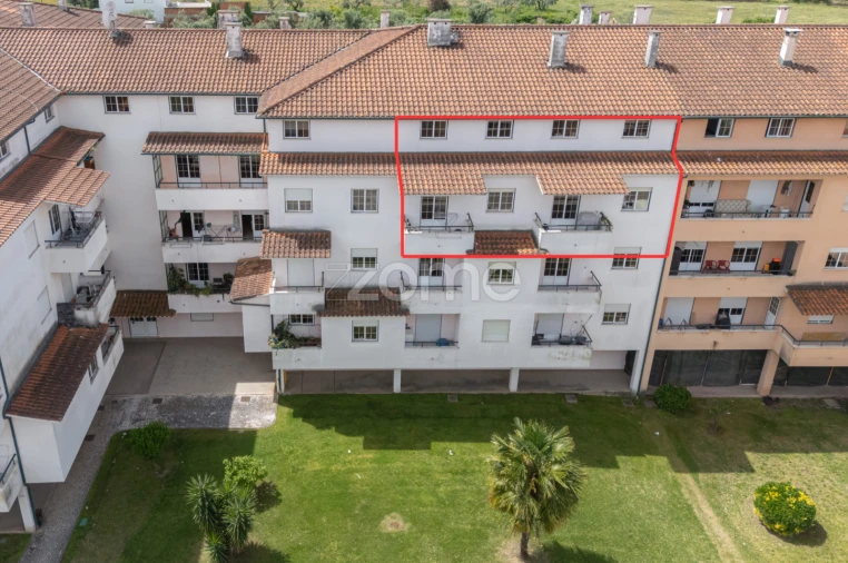 Apartamento T4 para Venda em Miranda do Corvo Foto 3