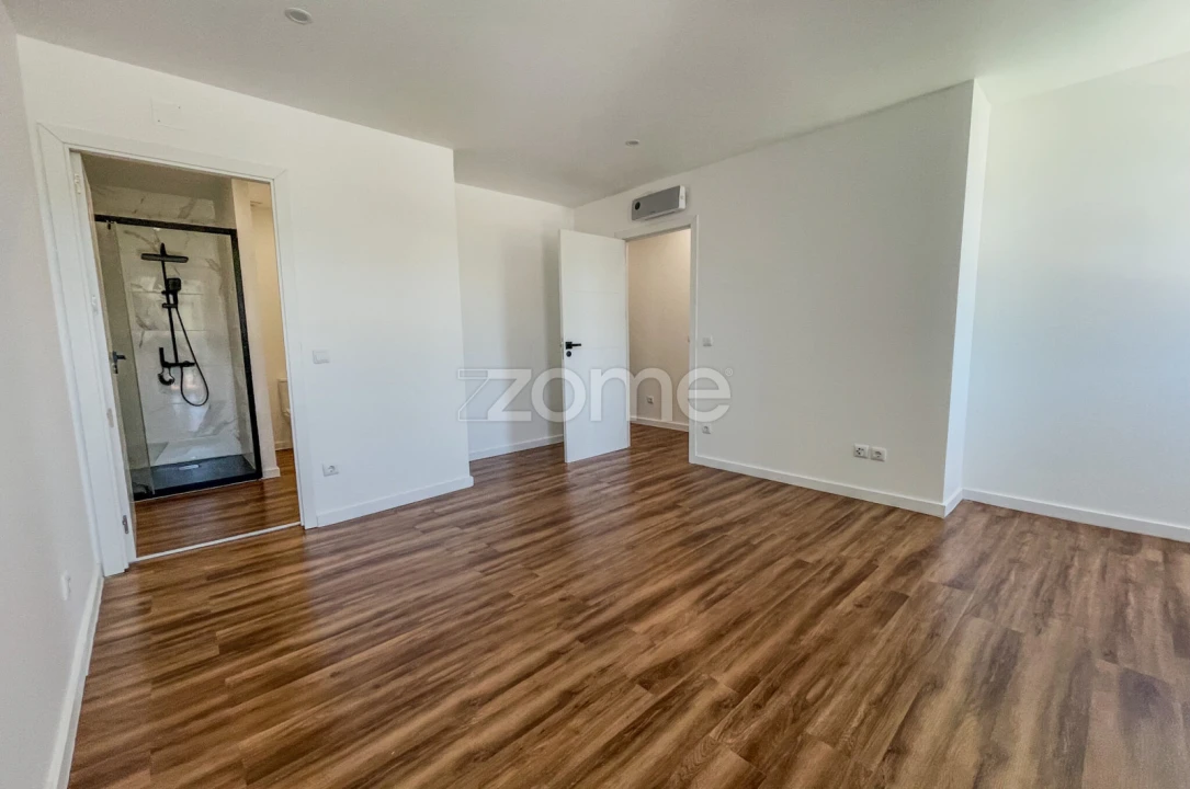 Moradia T3 para Venda em São Miguel, Santa Eufémia e Rabaçal Foto 11