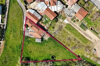 Moradia T3 para Venda em Amoreira da Gândara, Paredes do Bairro e Ancas